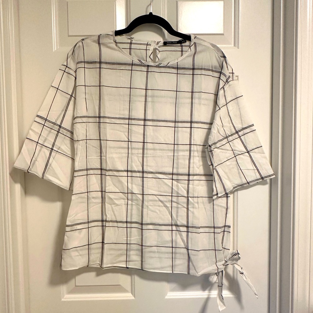 Doe & Rae sheer top
